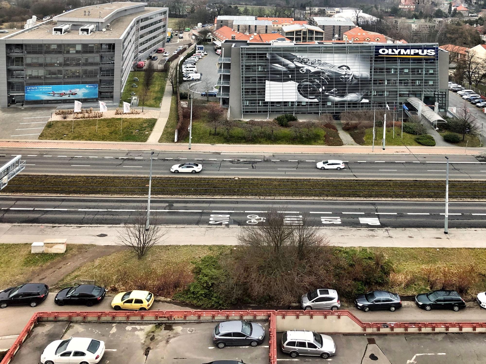 Hotel Krystal Прага Экстерьер фото