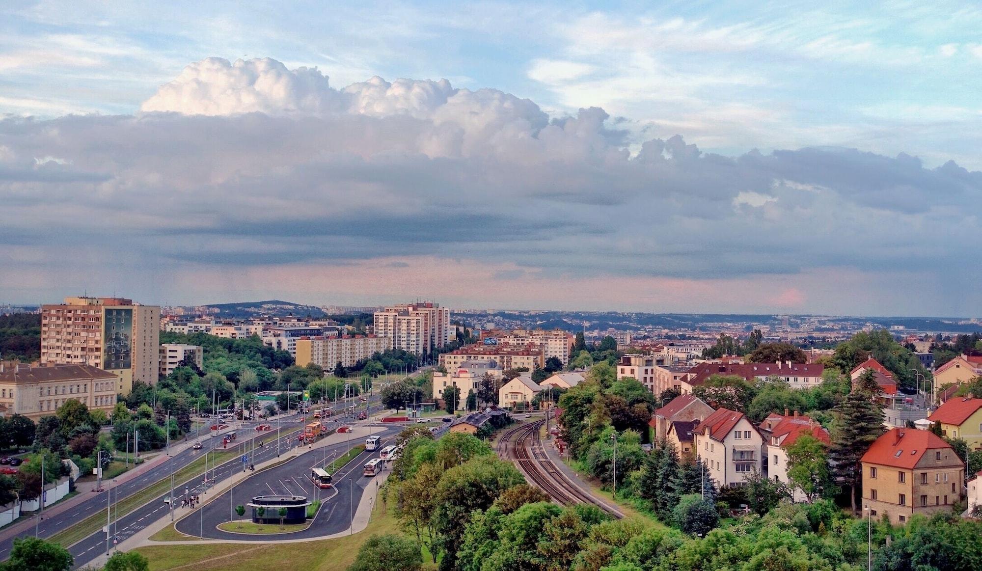 Hotel Krystal Прага Экстерьер фото