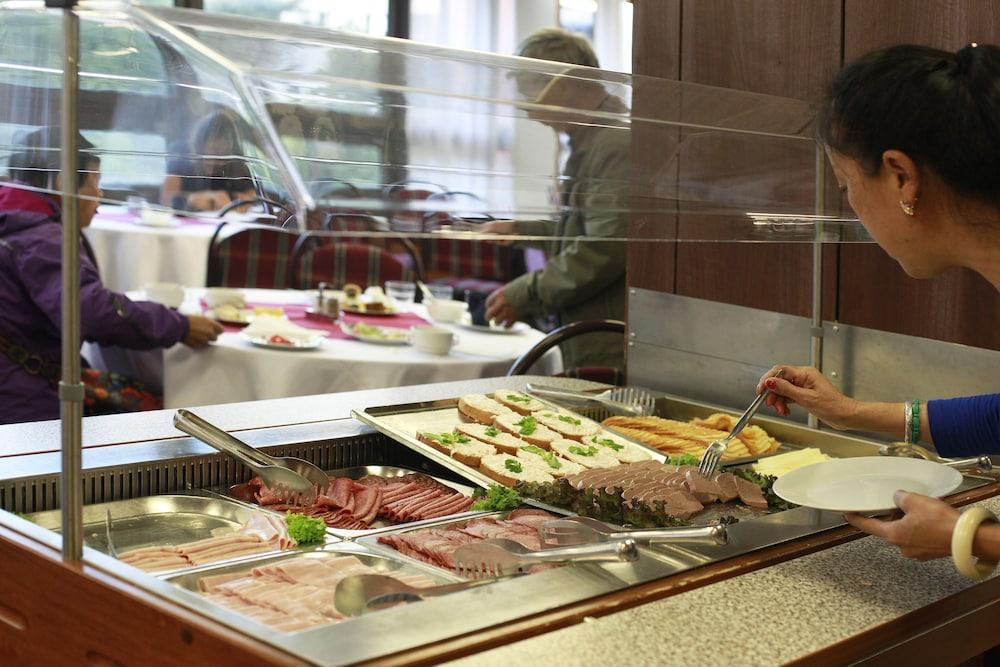 Hotel Krystal Прага Экстерьер фото