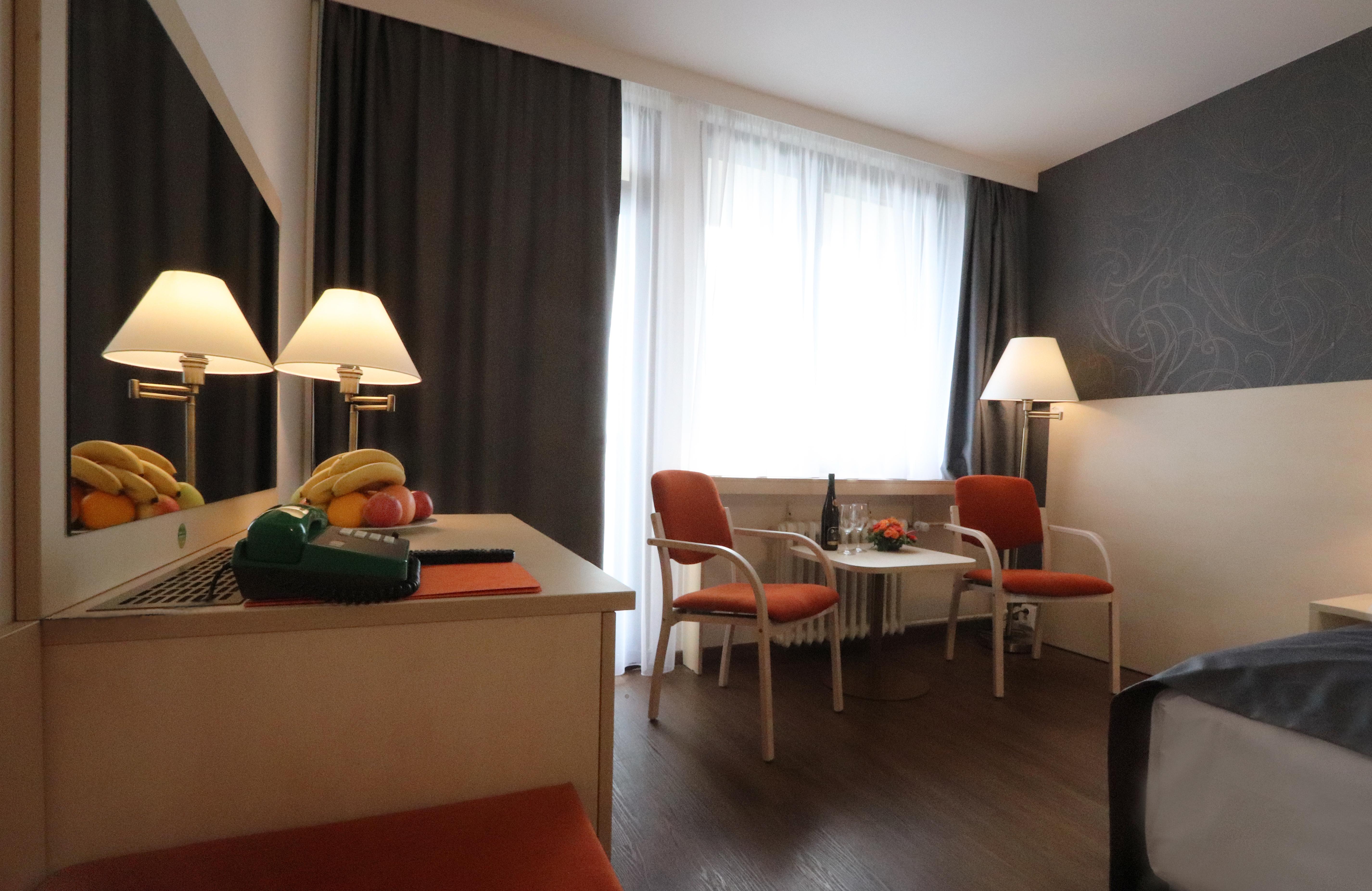 Hotel Krystal Прага Экстерьер фото