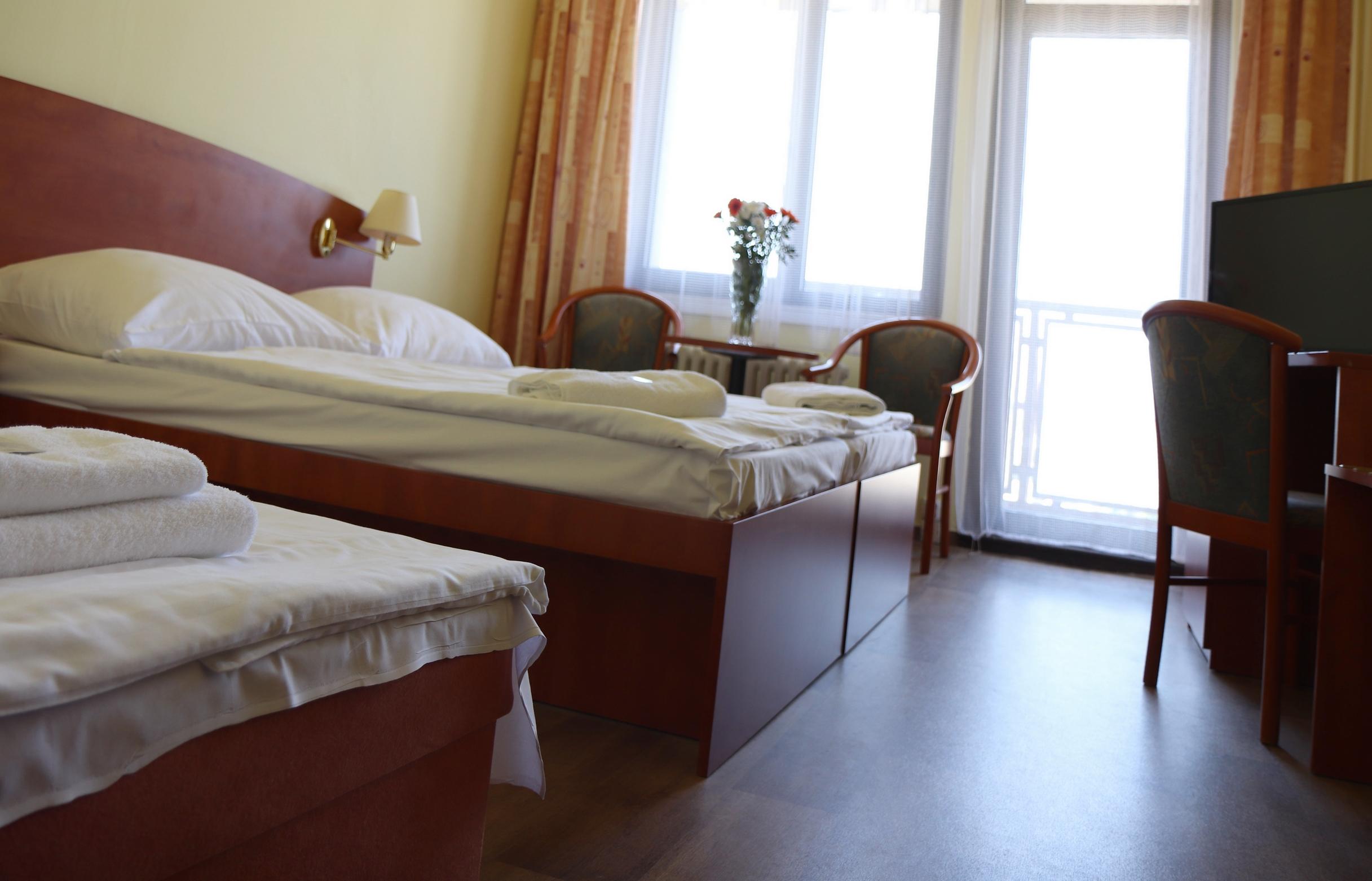 Hotel Krystal Прага Экстерьер фото