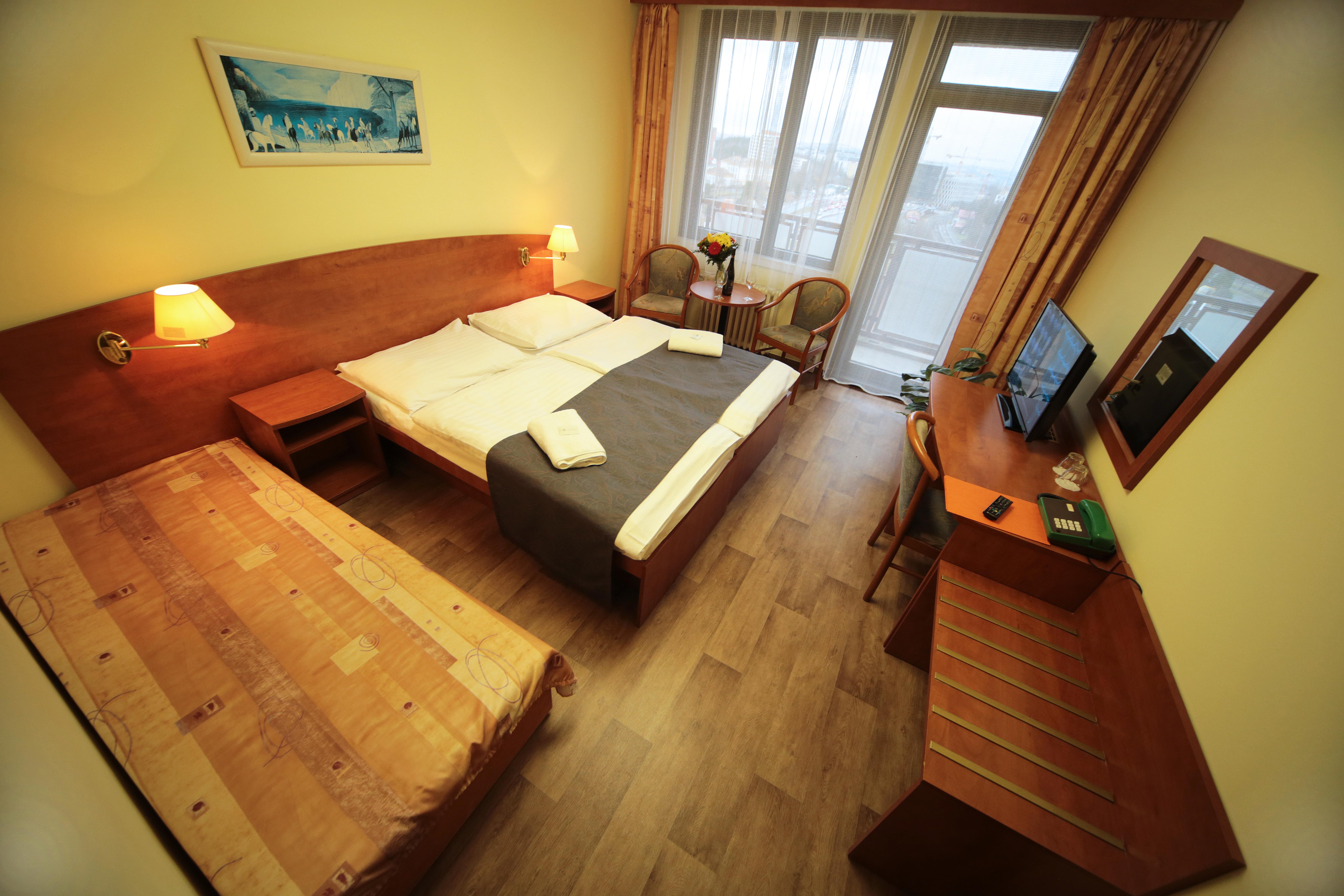 Hotel Krystal Прага Экстерьер фото