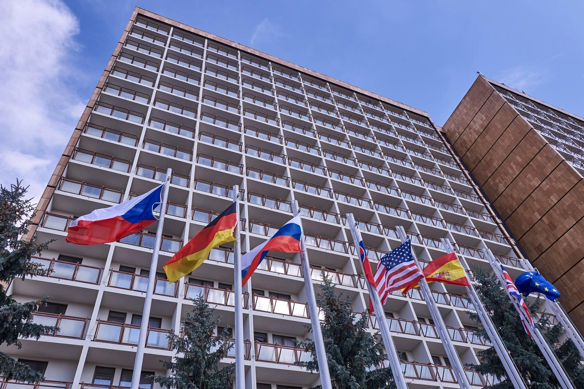 Hotel Krystal Прага Экстерьер фото
