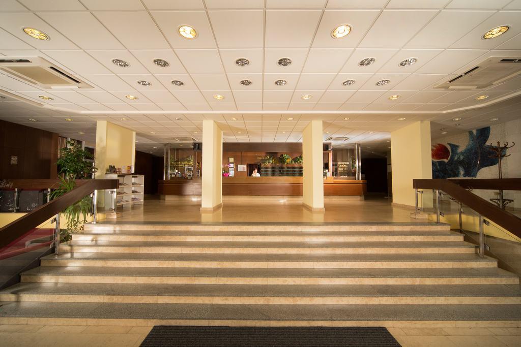 Hotel Krystal Прага Экстерьер фото